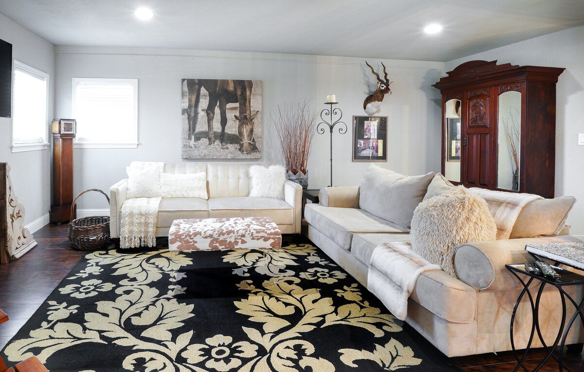 New home close to TCU, Dickies Arena & Stockyards! gallery image 5