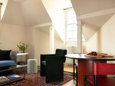 65 Harley Street (Apartment 10)