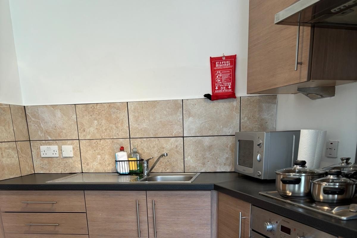 Intimate Stay @ 28 gallery image 3