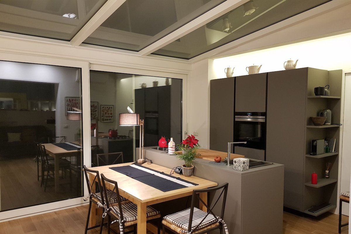 Delicious Cottage in villa,garden,stunning view gallery image 4