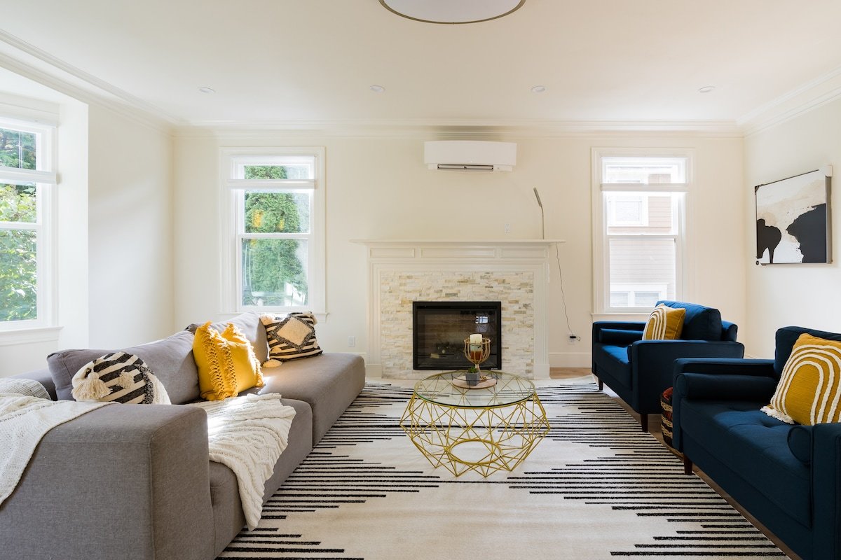 Elegant 6BR Millionaires Row Retreat Near Downtown gallery image 2