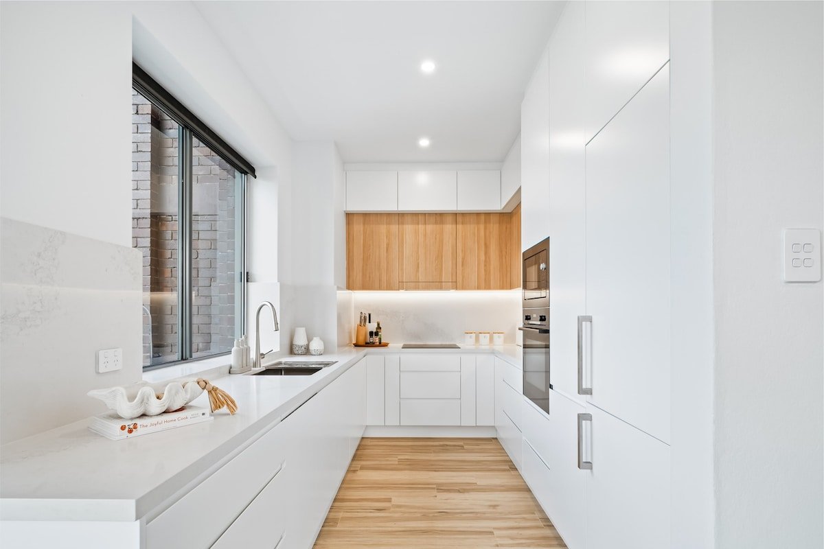 Peach Apartment at Palm View Collective gallery image 3