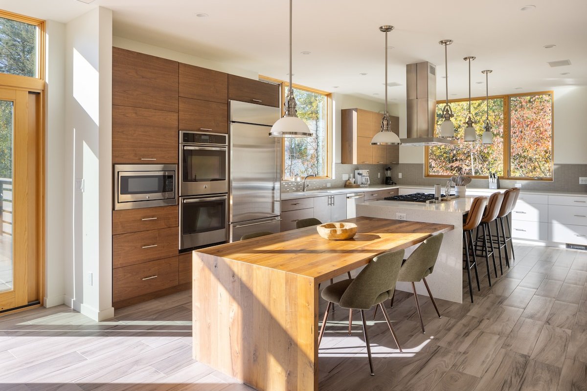 Luxury modern retreat