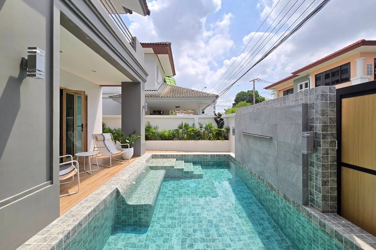 Pool Villa – Bangkok – Onnut gallery image 2