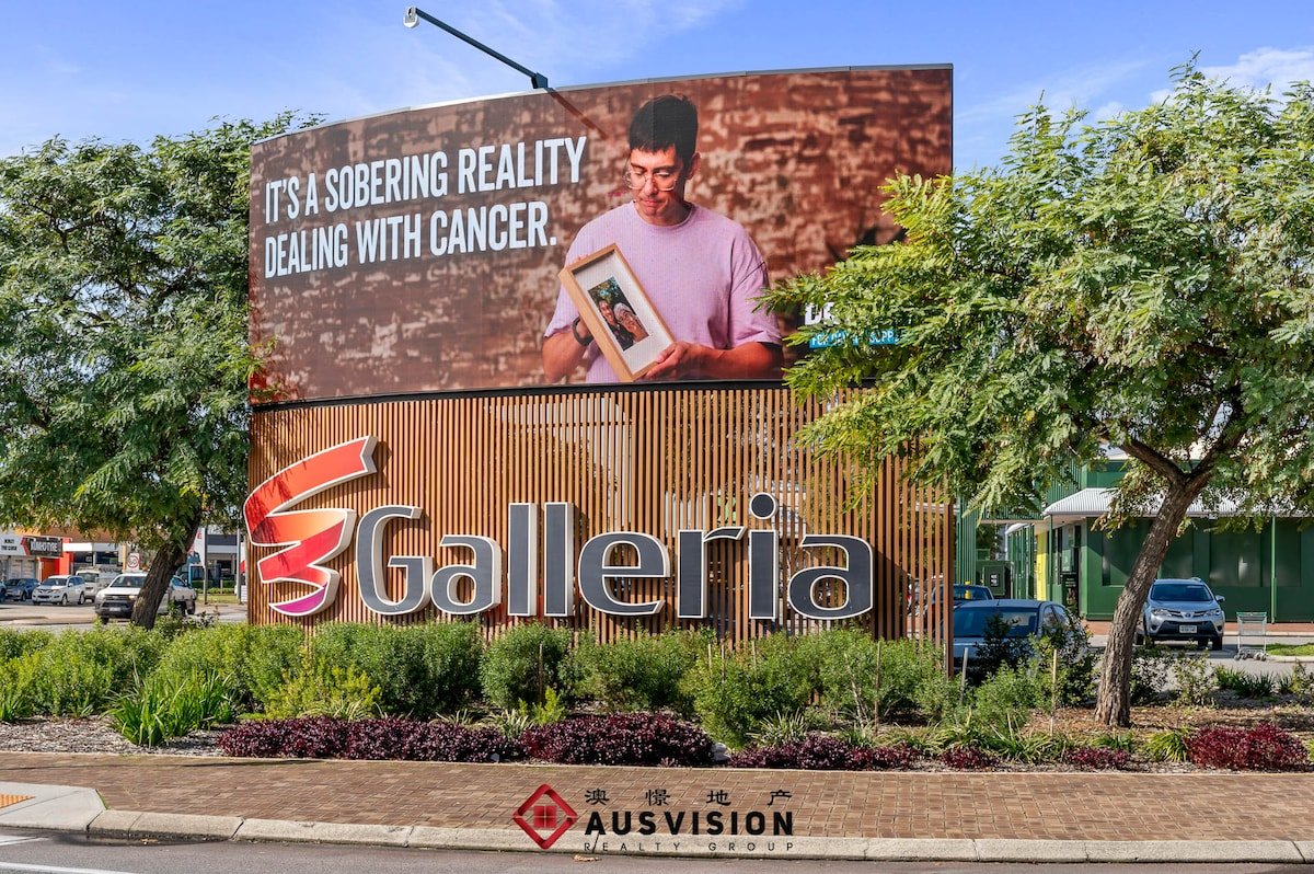 Perth Splendor: Elegant 4 BR, 4 Bath Retreat gallery image 3