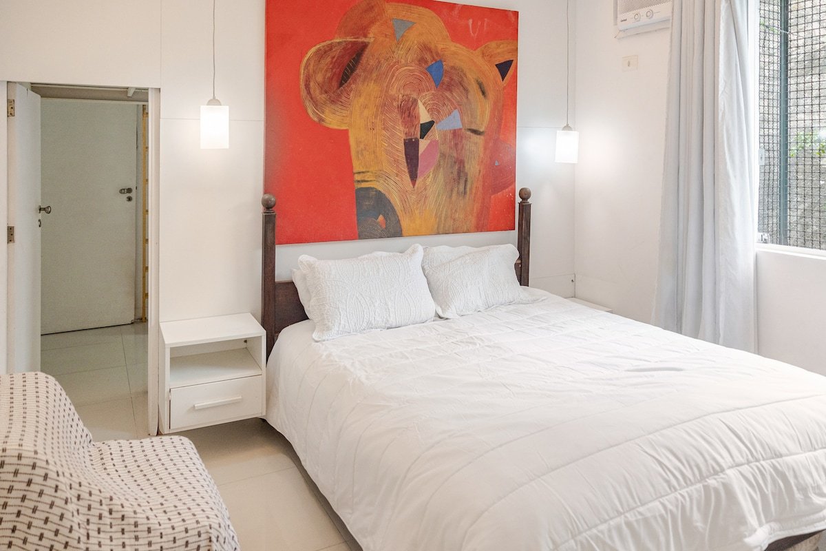 Beach & Metro 5min – Copacabana’s Best Spot gallery image 4