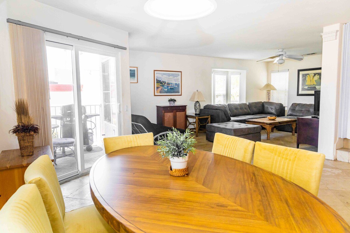 Mission Beach House with a rooftop deck gallery image 4