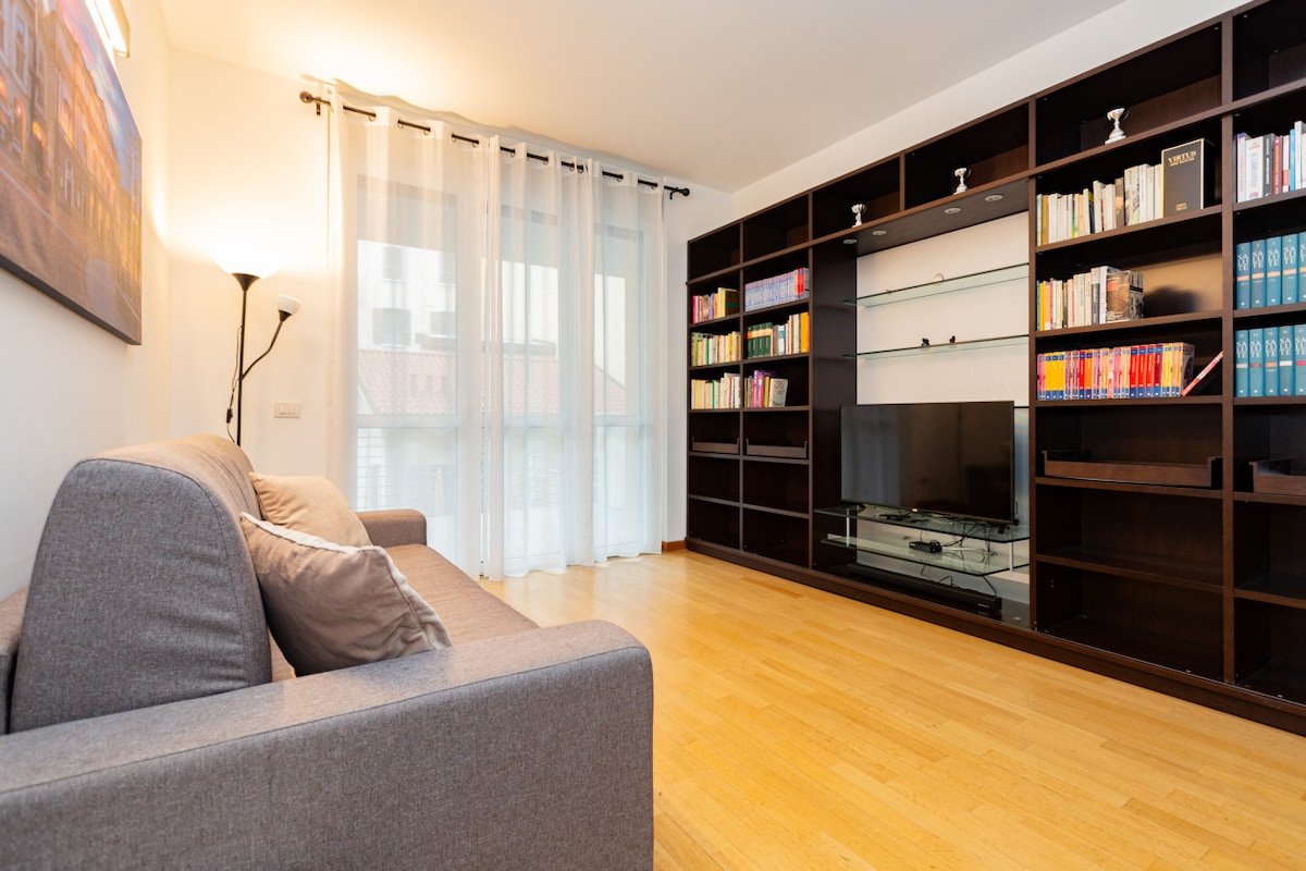 Premuda20 Milan elegant apartment by Hospity gallery image 4