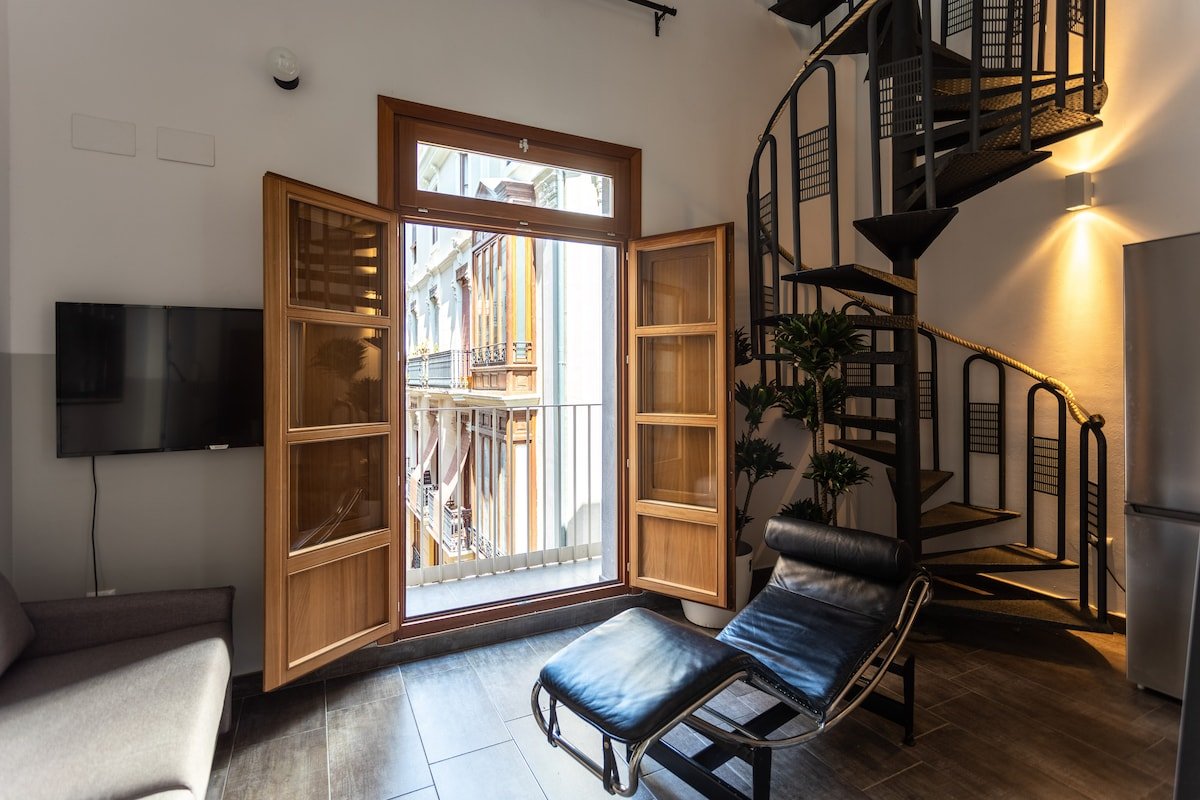 BUBUFLATS Mercat / BUBU 8 – Apartamento ático gallery image 5
