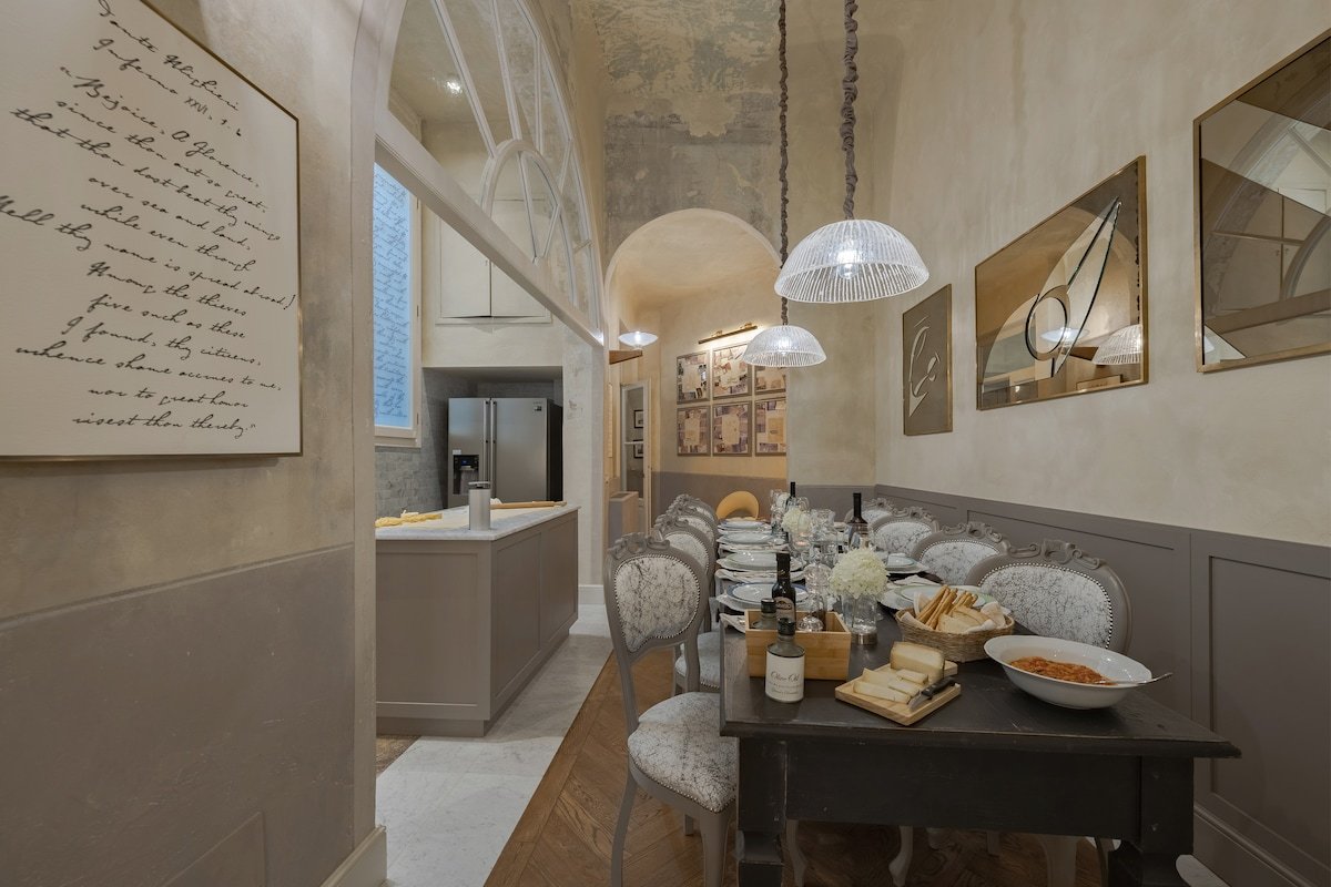 Unparalleled Views and Exceptional Style gallery image 3