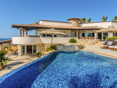 Lavish Coastal Luxury Beachfront Villa Los Cabos