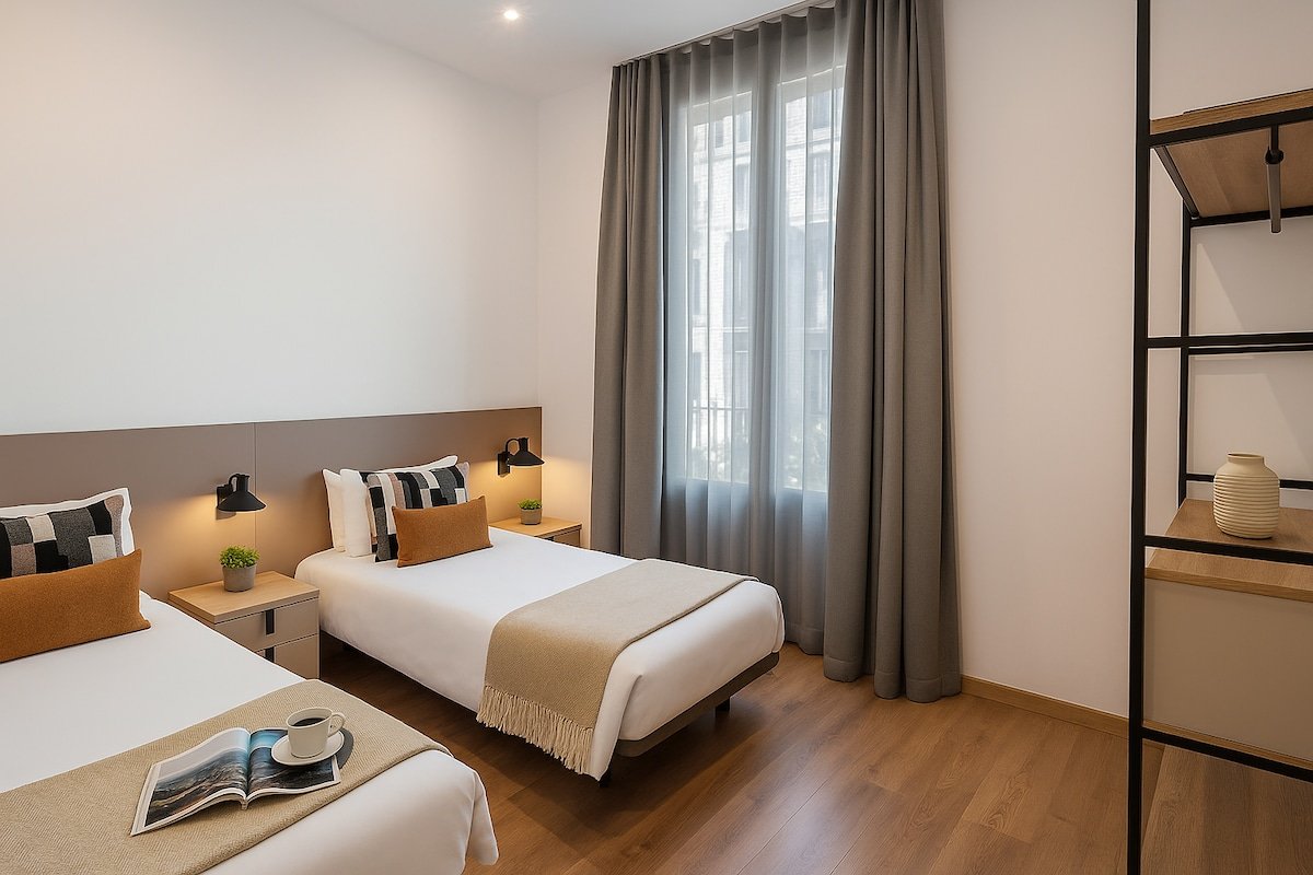 Modern and spacious apartment near to Eixample gallery image 3