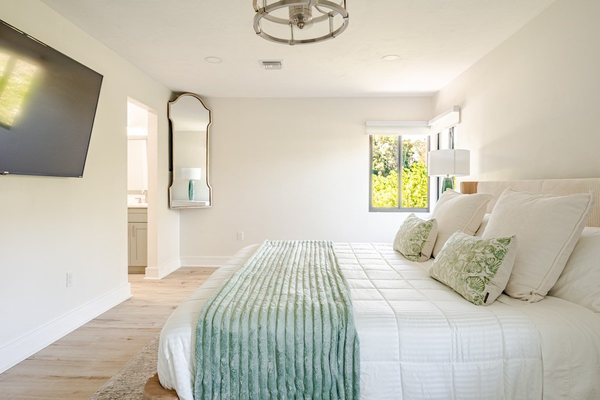 Welcome to Naples Pool & Paddle! gallery image 5