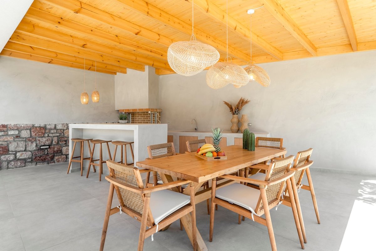 Emerald Estate gallery image 3