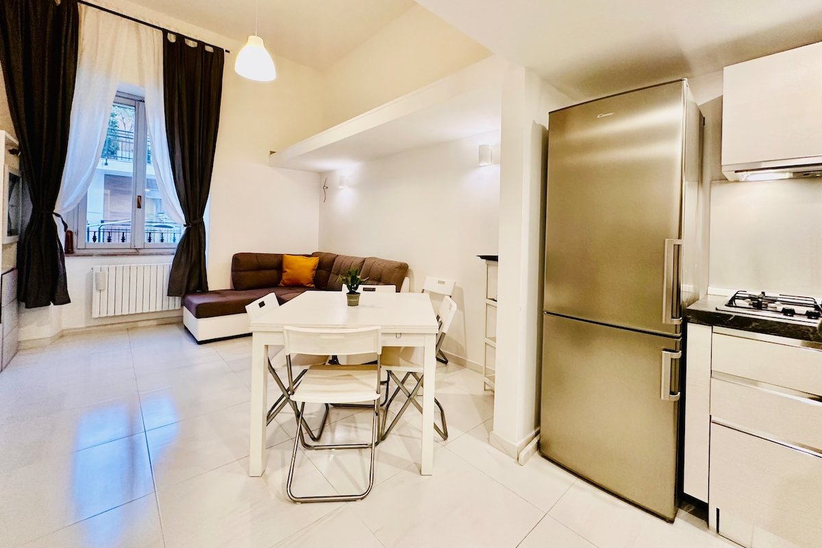 Porta Romana-Center Milan-A modern house of design gallery image 5