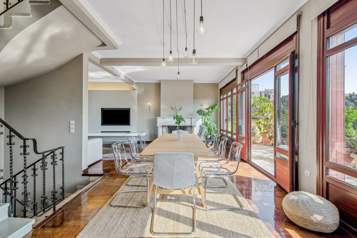 Acropolis Noir Penthouse