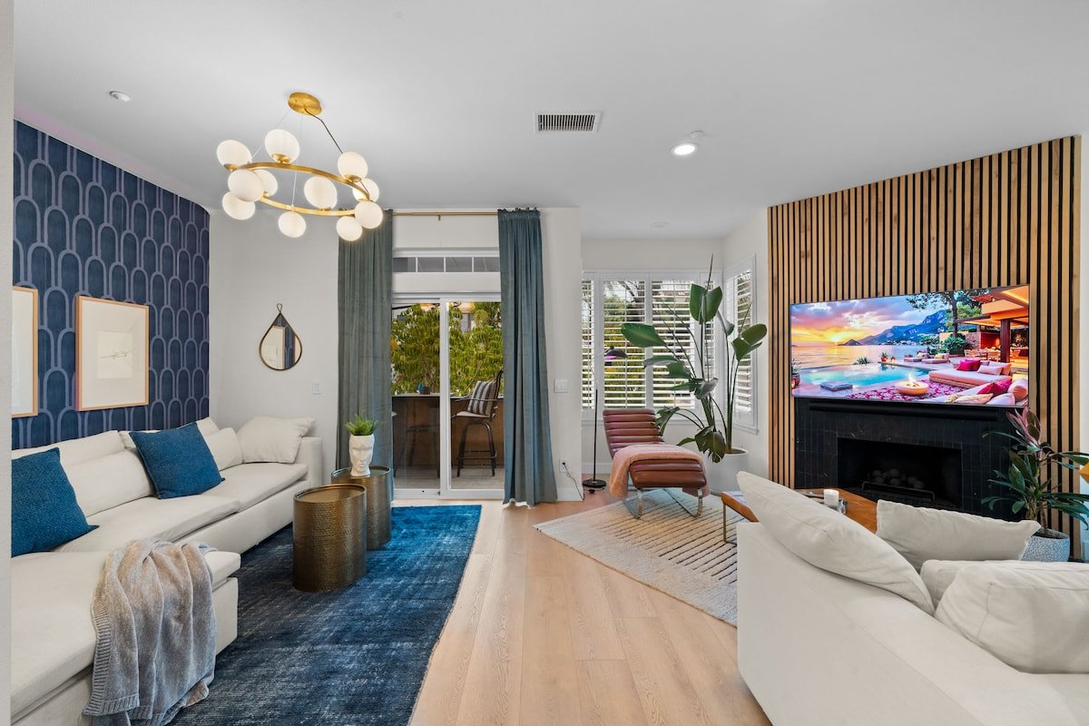 Hillcrest Hangar: Luxury Style, Urban Walkability! gallery image 5