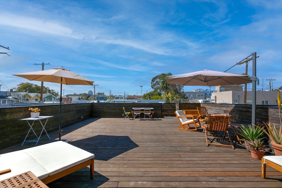 Venice Beach Rooftop House+Parking+Steps to Ocean gallery image 4