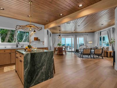 Voted Guest Favorite! Get Wow’d! Stellar Views