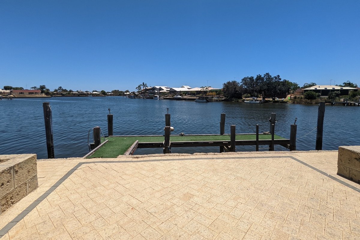 Sunset Views Resort on The Canals gallery image 4