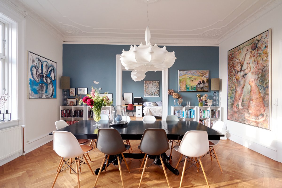 Large exclusive flat in central Frederiksberg