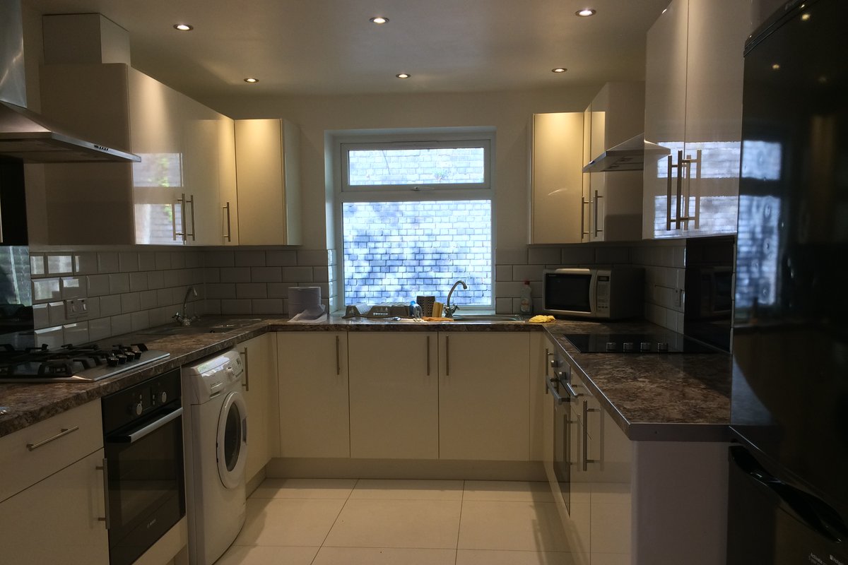 Exceptionally spacious Victorian House