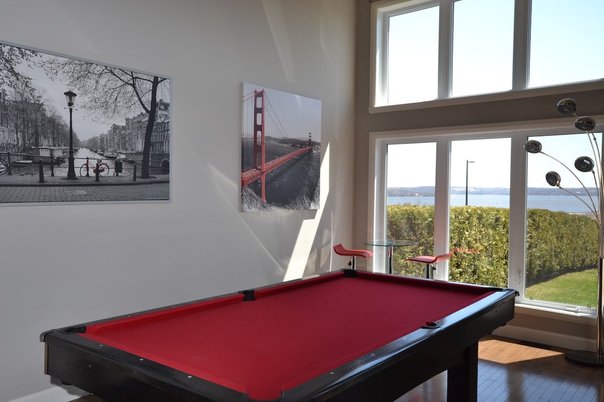 Maison de ville chaleureuse avec vue sur le fleuve gallery image 4