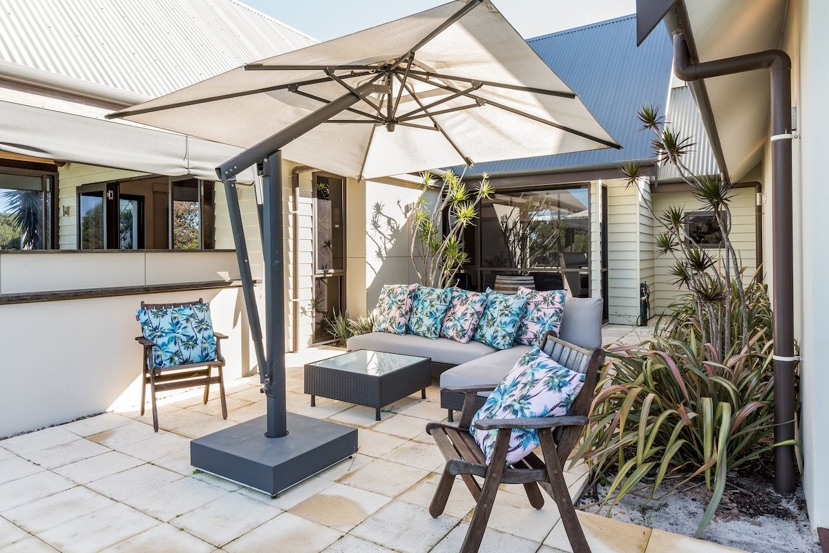 Nanga Mai—Luxe Bushland Haven near Yallingup Beach gallery image 5