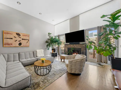 2-Spectacular luxury homes downtown-Sleeps 20