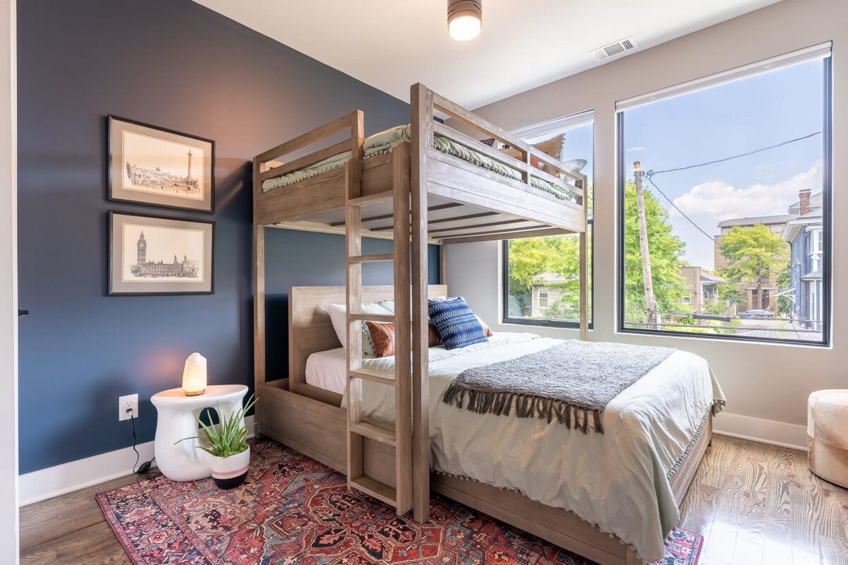 The Sanctuary at Wedgewood | Walk to Vandy, Belmon gallery image 5