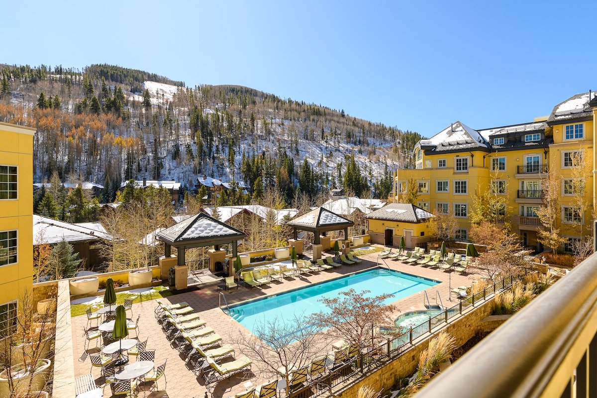 Blue Sky Views At The Ritz-Carlton gallery image 2