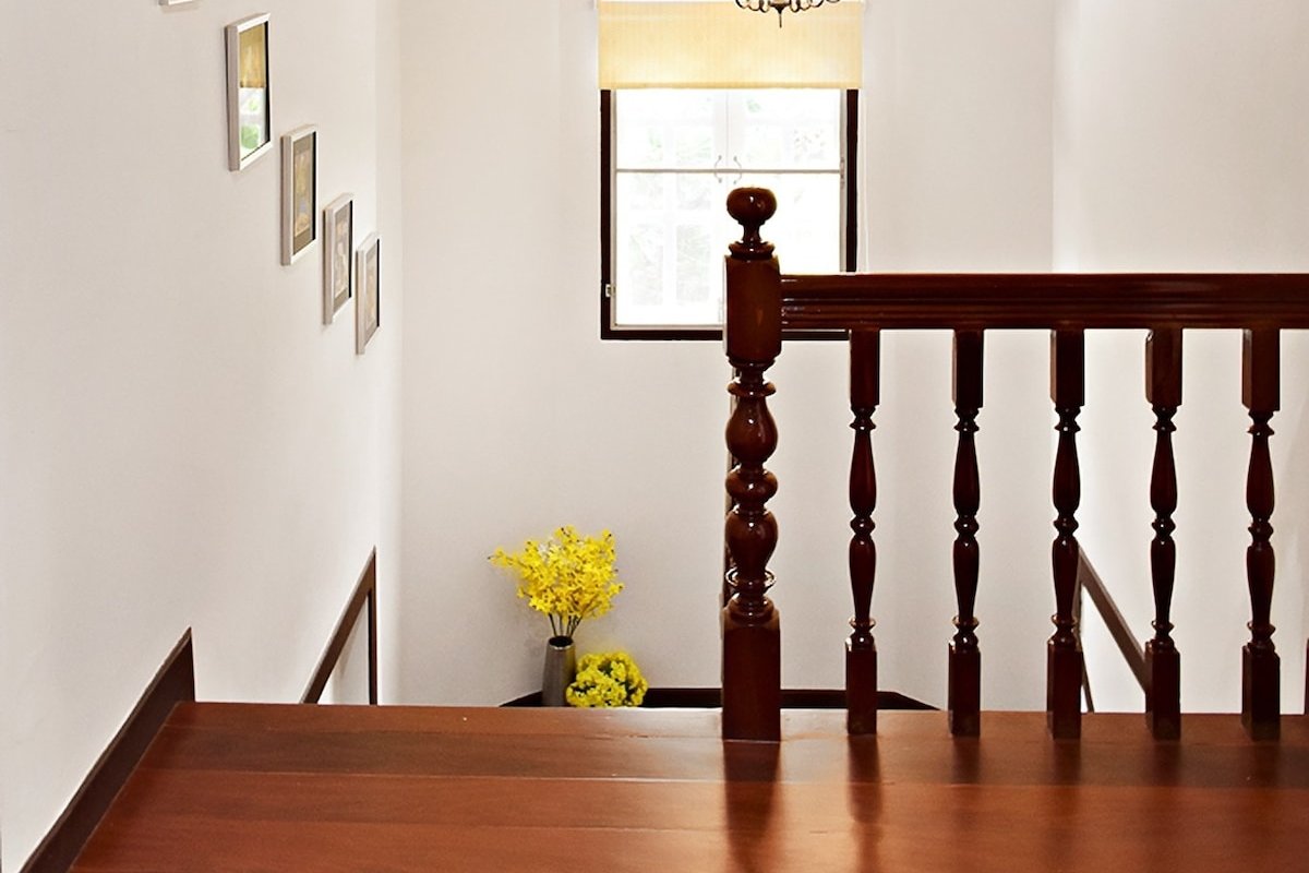 曼谷Sutthisan地铁站独栋带花园、停车位别墅 五卧三卫+獨立保姆間 gallery image 5