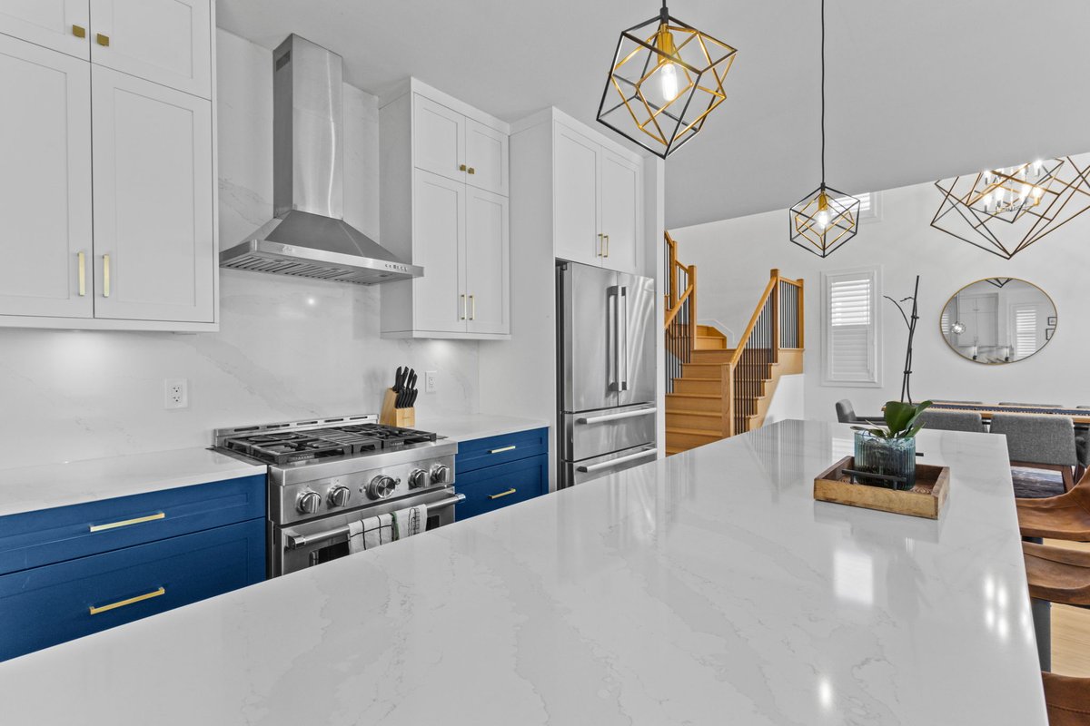 Upscale 4 Bedroom Family House | Parking | W&D