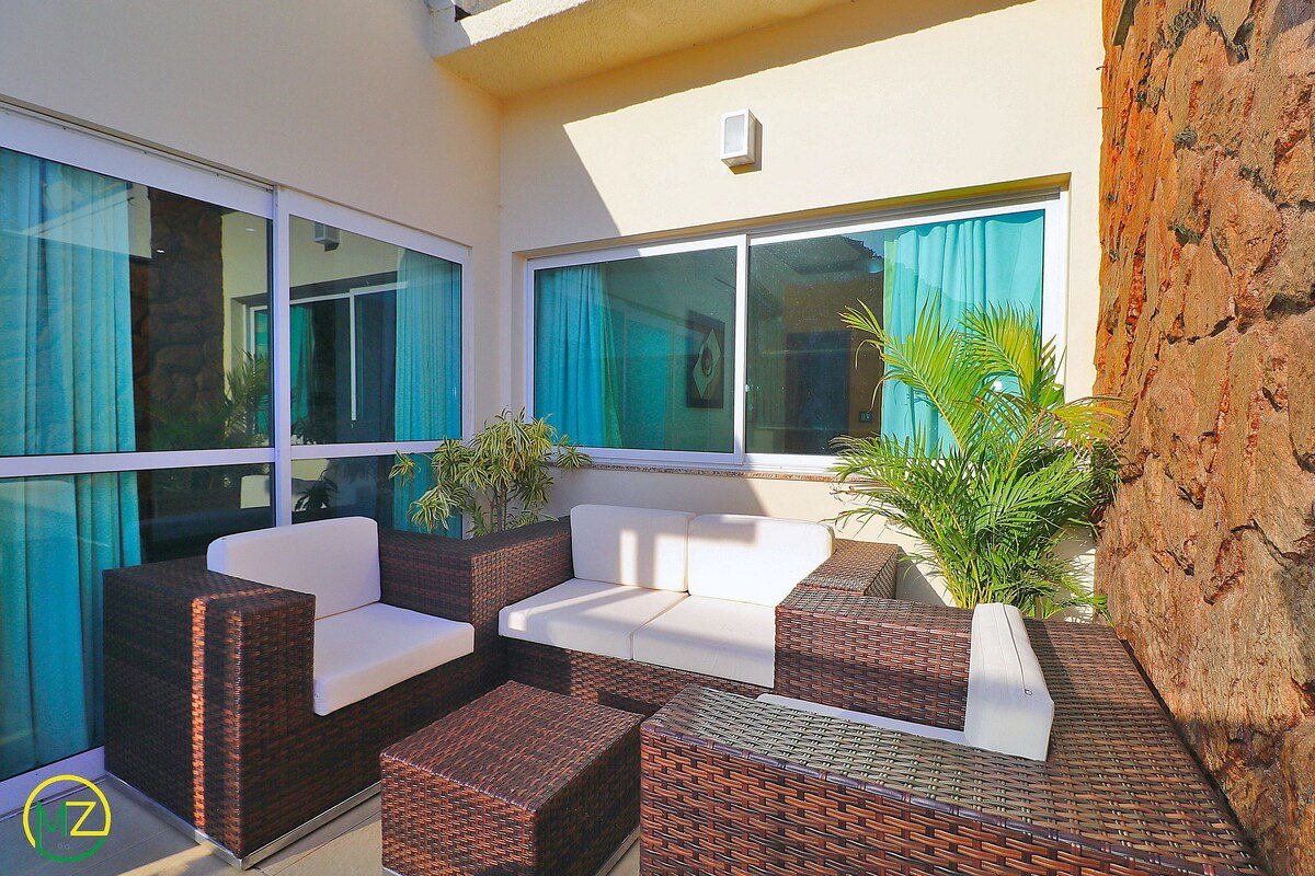 Beautiful penthouse with jacuzzi and terrace gallery image 3