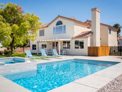 Modern 5BR Escape w/ Pool & Spa – 7 Min to Strip