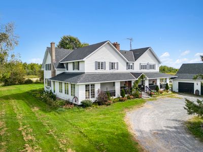 Traditional Farmhouse Experience