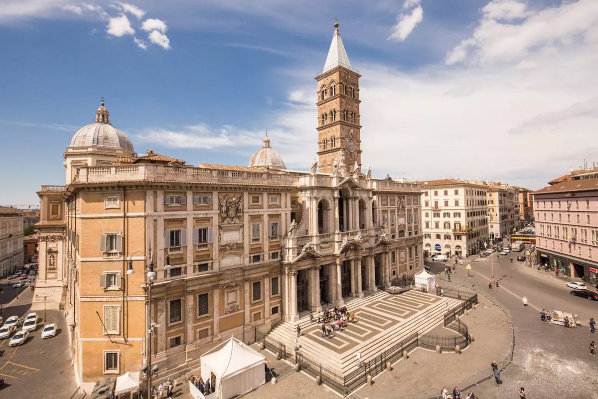 Basilica Santa Maria Maggiore View