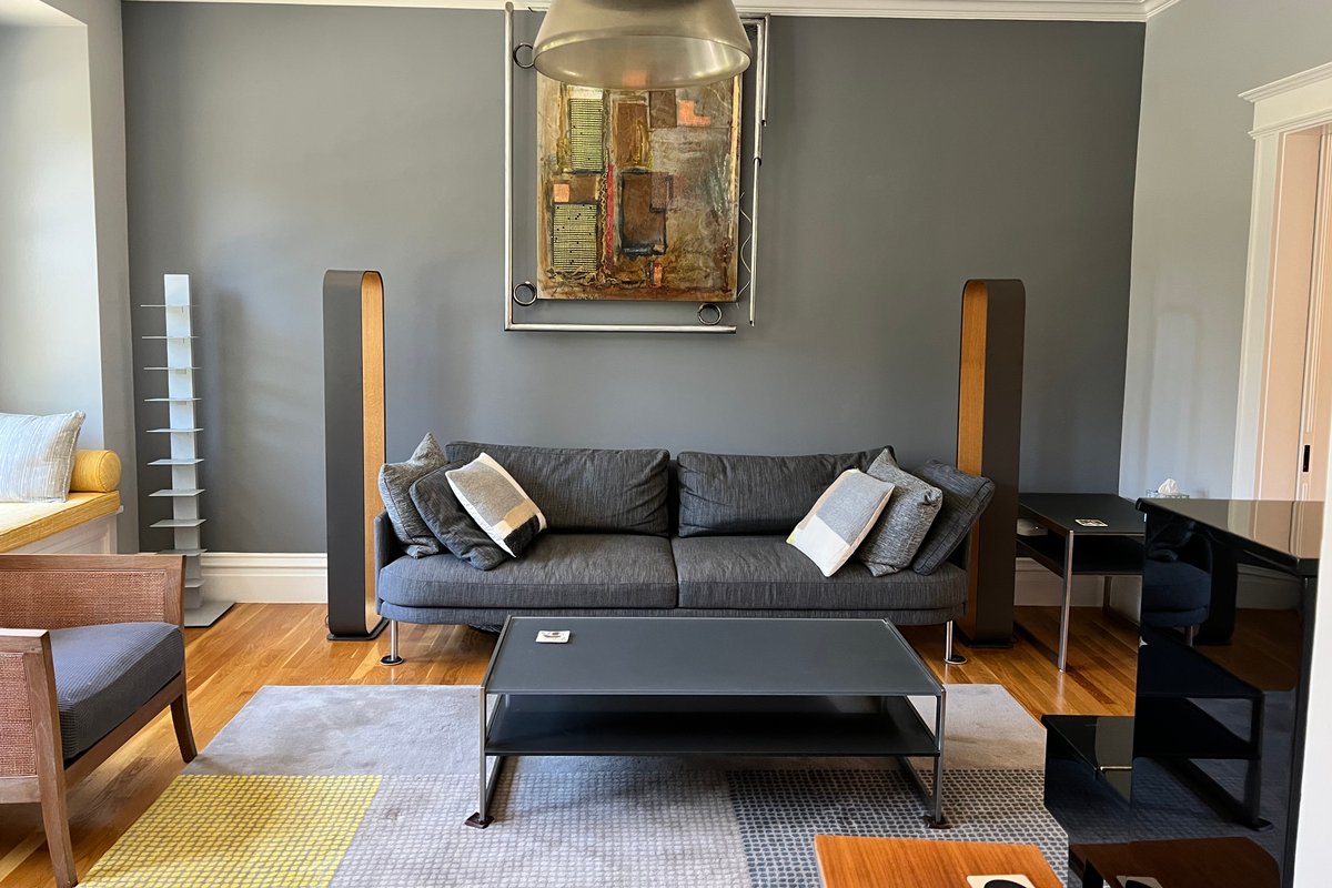 Prime location, Bright and Airy 4Br/3.5 bath home