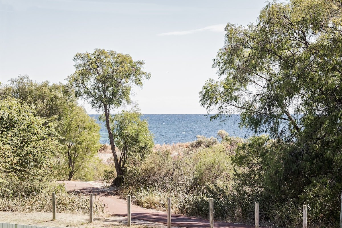 Tranquil Waters gallery image 5