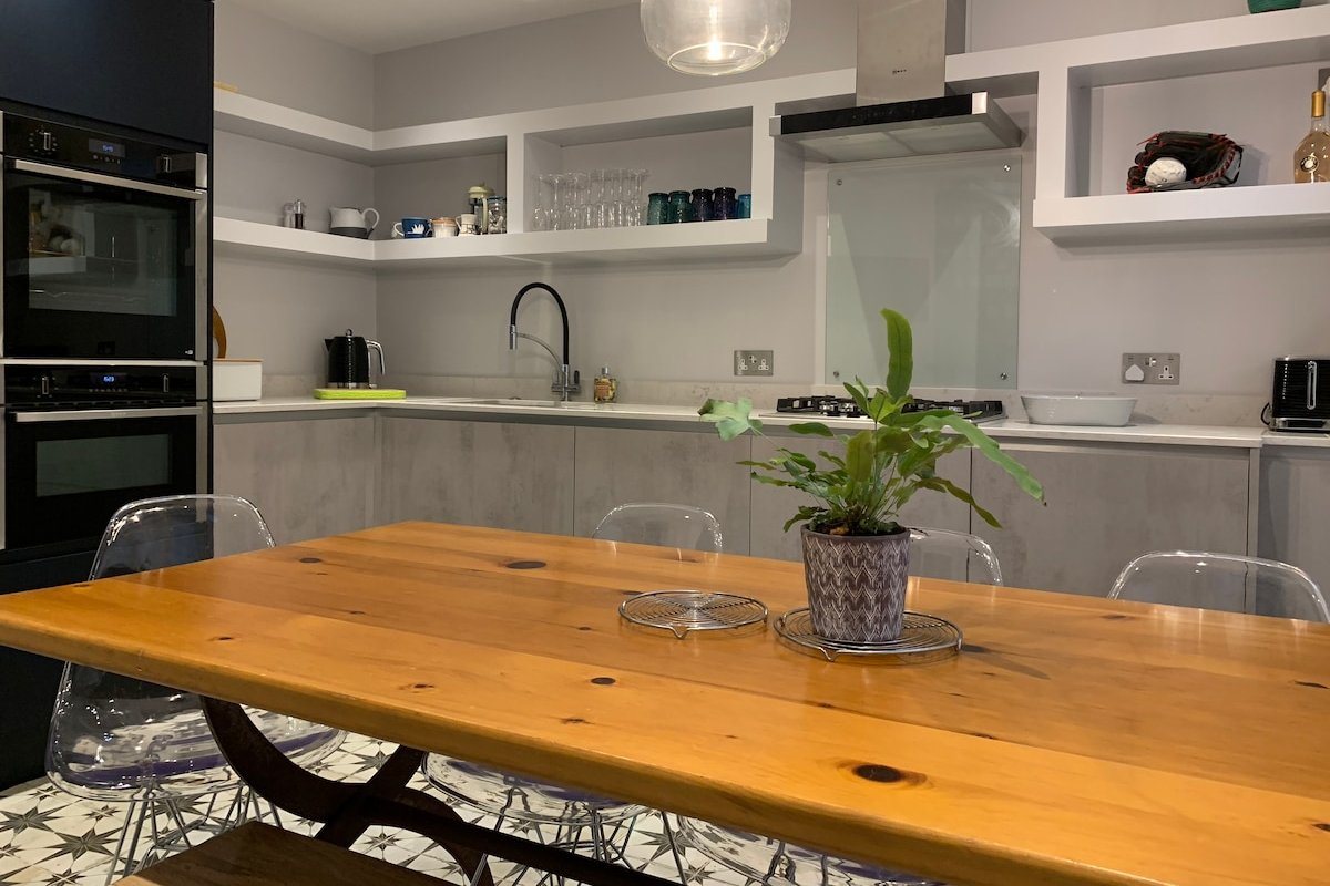 Stylish Mews House near Hyde Park & Oxford Street gallery image 4