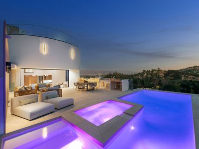 Stylish Studio City Oasis w/ Scenic Pool & Views