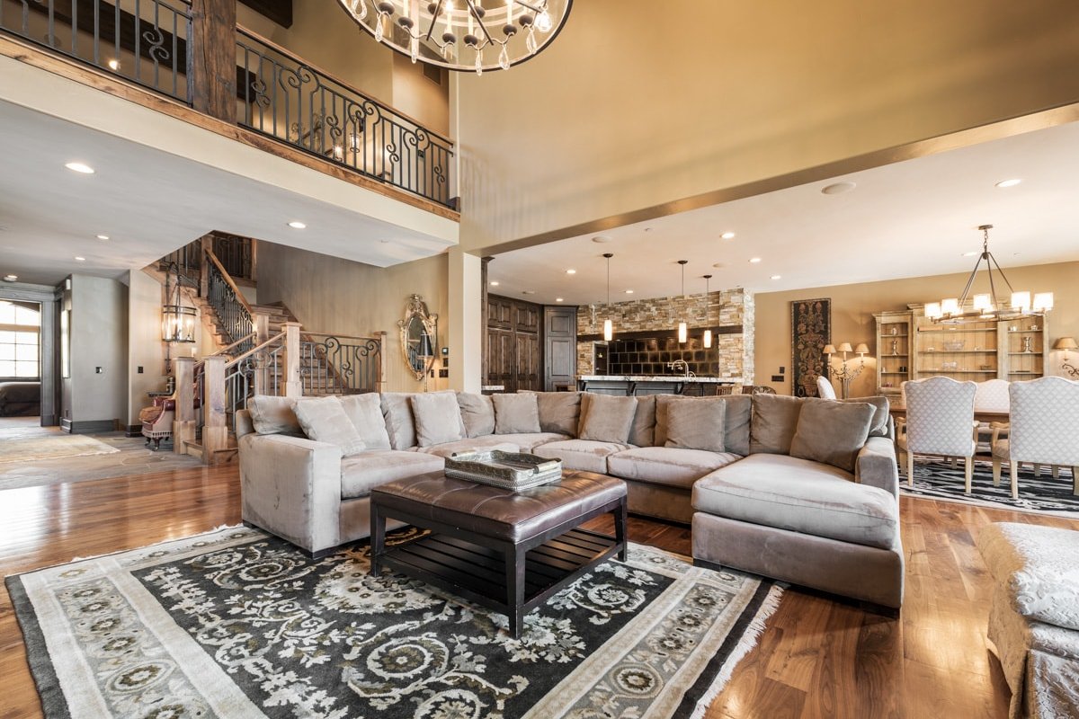 Harmony Haus-Ski In/Ski Out Townhome! Hot Tub! gallery image 3