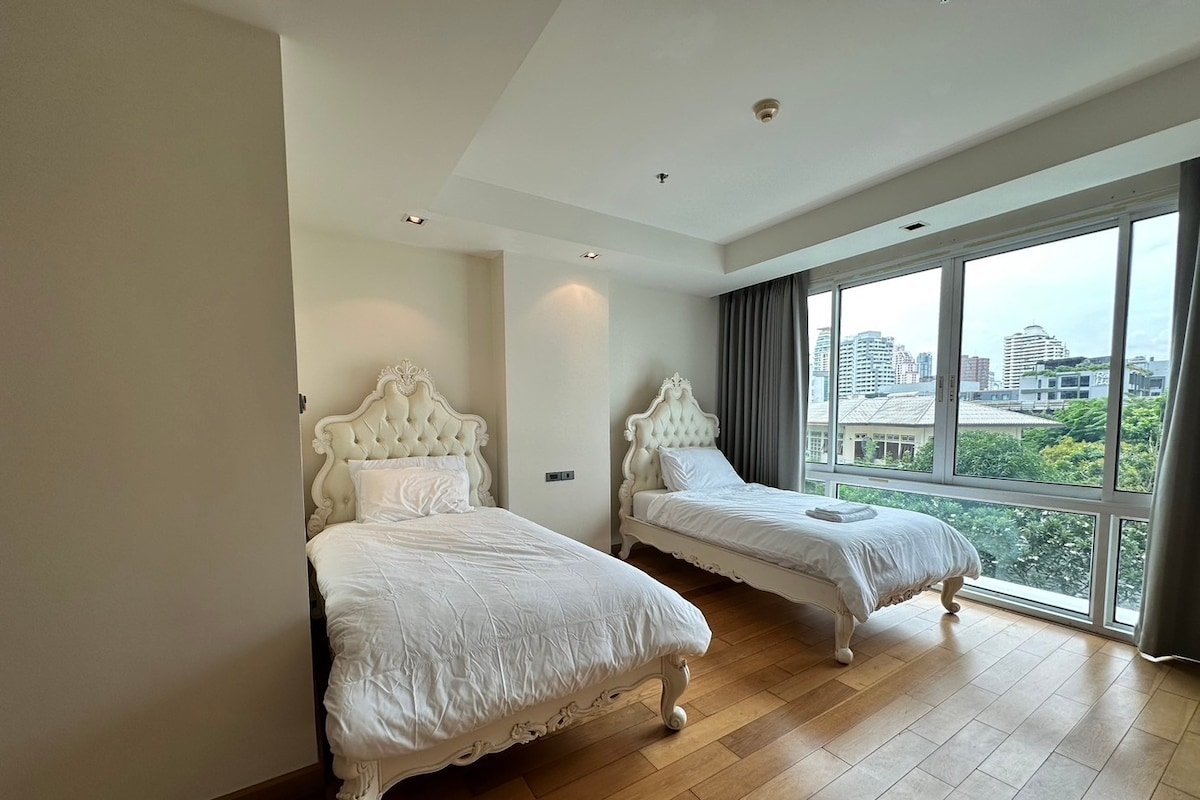 Private Prestige Residence in Central Sukhumvit gallery image 3