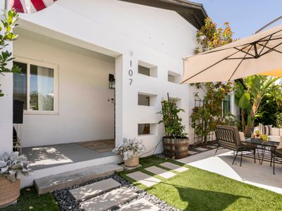 Gorgeous Naples Island Home Near 2nd Street