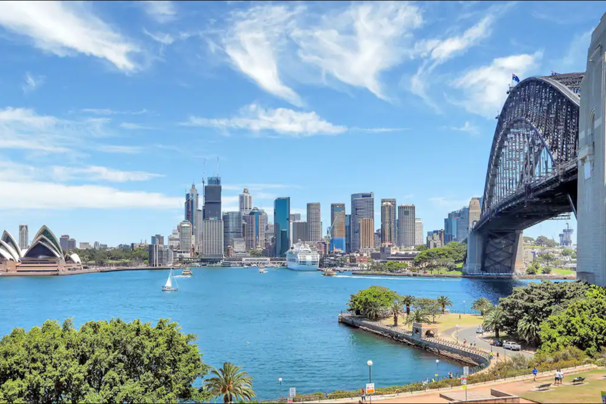 Opera house view, Harbour bridge view Penthouse