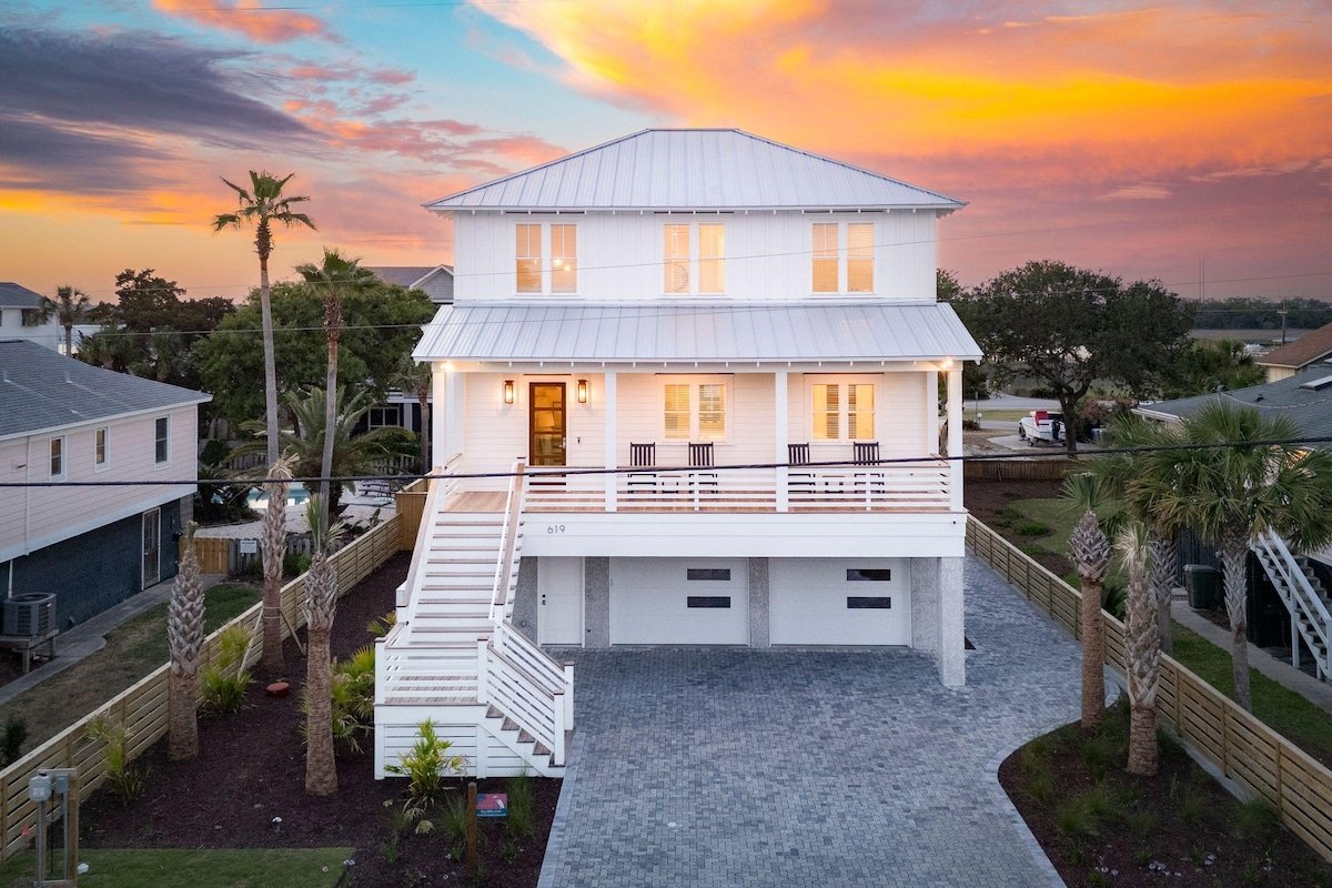 619 Carolina / C Escape / Brand New Custom Home