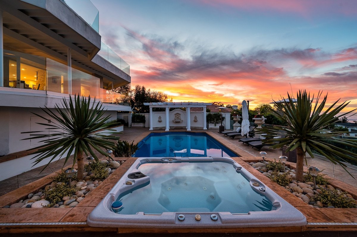Family Focused- Pool- Ocean Views-15 person dining gallery image 3