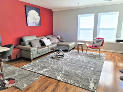 A Luxury Urban Getaway Walk to Stanford 2333