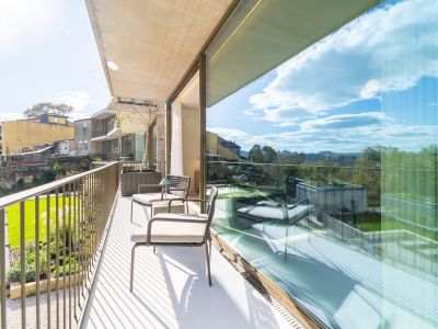 The Meadow – Luxe Duplex – Pool