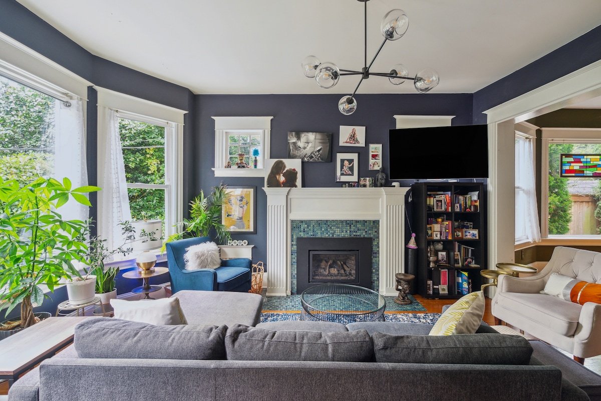 Central District Gem gallery image 2